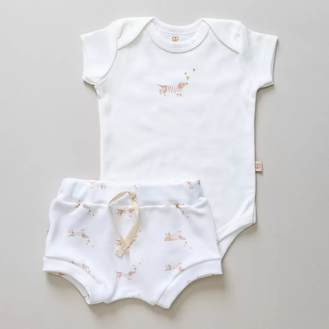 looks para bebe roupas de verao para bebe roupinhas fresquinhas para bebes 100 algodao malha algodao malha antialergica malha ecologica enxoval para bebe lista de enxoval maternidade dicas de maternidade mamae de primeira viagem recem nasciso puerperio amamentacao duvidas sobre maternidade gravidez parto cesaria parto natural dicas para o sono do bebe dicas de amamentacao primeiros passos do bebe macacão infantil, macacão bebe, malha 100% algodão, verão, baby, site confiável, primavera verão, peças infantis, moda infantil, roupa de criança, conjunto body manga curta infantil, unissex, le coeur, minimalista, Roupas de bebê, Roupas infantis, Moda bebê, Roupas para recém-nascido, loja de bebê online, Conjuntos de bebê, Roupa de bebê a preço acessível, Roupas de bebê em promoção, Roupas de bebê para o verão, Conjuntos de roupas de bebê, Roupas de bebê meia estação, Roupa que cresce junto com o bebê, calça para bebê, Macacão para bebê Camiseta bebê, Roupas de bebê Fáceis de trocar, Body bebê, Calça bebê, macacão com pezinho, Saída de maternidade, Roupa de bebê para sair da maternidade, Roupa para neném, Peças para neném maternidade sapatinho de bebe mantinha de bebe roupa de bebe menino roupa de bebe menina touca para bebe gorro para bebe pecas para aquecer o bebe inverno roupas de inverno para bebe Kit maternidade enxoval bebe completo kit bodyv e calça bebe kit saida de maternidade kit roupas de recem nascido calça bebe suedine algodao roupa de bebe confortavel enxoval bebe roupas infantis roupas para bebes preço calça bebe roupas personalizadas roupas de maternidade roupa de bebe confortaveis calça de bebe unissex