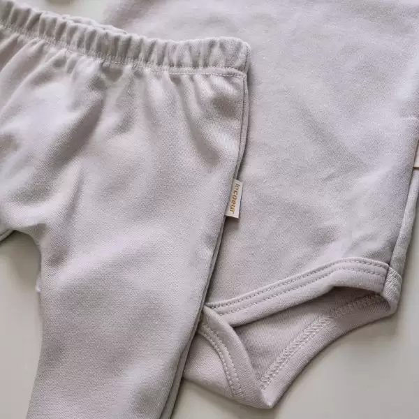 lista de enxoval para maternidade lista maternidade enxoval bebe saida de maternidade mala de maternidade looks para bebe roupas de verao para bebe roupinhas fresquinhas para bebes 100 algodao malha algodao malha antialergica malha ecologica enxoval para bebe lista de enxoval maternidade dicas de maternidade mamae de primeira viagem recem nasciso puerperio amamentacao duvidas sobre maternidade gravidez parto cesaria parto natural dicas para o sono do bebe dicas de amamentacao primeiros passos do bebe macacão infantil, macacão bebe, malha 100% algodão, verão, baby, site confiável, primavera verão, peças infantis, moda infantil, roupa de criança, conjunto body manga curta infantil, unissex, le coeur, minimalista, Roupas de bebê, Roupas infantis, Moda bebê, Roupas para recém-nascido, loja de bebê online, Conjuntos de bebê, Roupa de bebê a preço acessível, Roupas de bebê em promoção, Roupas de bebê para o verão, Conjuntos de roupas de bebê, Roupas de bebê meia estação, Roupa que cresce junto com o bebê, calça para bebê, Macacão para bebê Camiseta bebê, Roupas de bebê Fáceis de trocar, Body bebê, Calça bebê, macacão com pezinho, Saída de maternidade, Roupa de bebê para sair da maternidade, Roupa para neném, Peças para neném maternidade sapatinho de bebe mantinha de bebe roupa de bebe menino roupa de bebe menina touca para bebe gorro para bebe pecas para aquecer o bebe inverno roupas de inverno para bebe Kit maternidade enxoval bebe completo kit bodyv e calça bebe kit saida de maternidade kit roupas de recem nascido calça bebe suedine algodao roupa de bebe confortavel enxoval bebe roupas infantis roupas para bebes preço calça bebe roupas personalizadas roupas de maternidade roupa de bebe confortaveis calça de bebe unissex