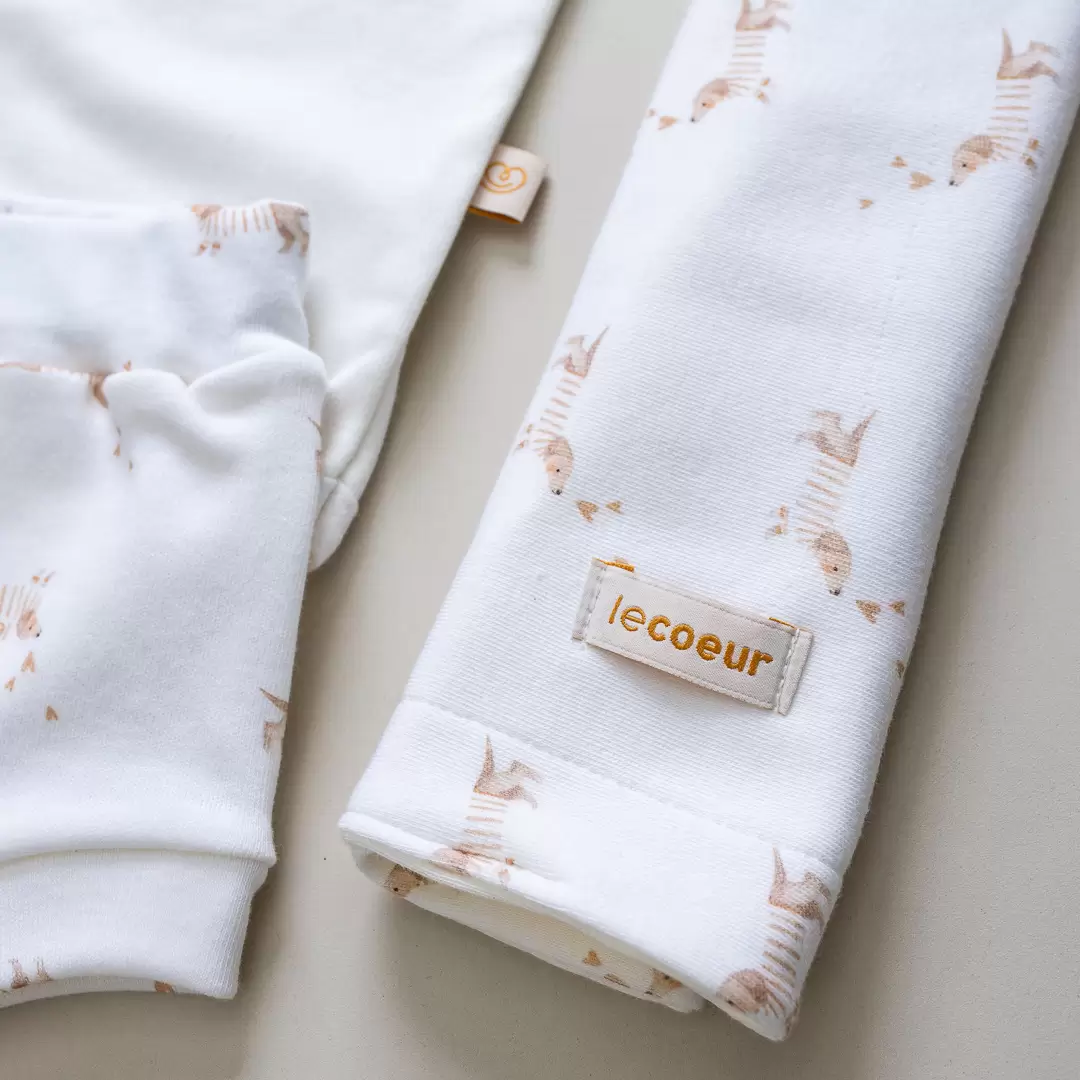 looks para bebe roupas de verao para bebe roupinhas fresquinhas para bebes 100 algodao malha algodao malha antialergica malha ecologica enxoval para bebe lista de enxoval maternidade dicas de maternidade mamae de primeira viagem recem nasciso puerperio amamentacao duvidas sobre maternidade gravidez parto cesaria parto natural dicas para o sono do bebe dicas de amamentacao primeiros passos do bebe macacão infantil, macacão bebe, malha 100% algodão, verão, baby, site confiável, primavera verão, peças infantis, moda infantil, roupa de criança, conjunto body manga curta infantil, unissex, le coeur, minimalista, Roupas de bebê, Roupas infantis, Moda bebê, Roupas para recém-nascido, loja de bebê online, Conjuntos de bebê, Roupa de bebê a preço acessível, Roupas de bebê em promoção, Roupas de bebê para o verão, Conjuntos de roupas de bebê, Roupas de bebê meia estação, Roupa que cresce junto com o bebê, calça para bebê, Macacão para bebê Camiseta bebê, Roupas de bebê Fáceis de trocar, Body bebê, Calça bebê, macacão com pezinho, Saída de maternidade, Roupa de bebê para sair da maternidade, Roupa para neném, Peças para neném maternidade sapatinho de bebe mantinha de bebe roupa de bebe menino roupa de bebe menina touca para bebe gorro para bebe pecas para aquecer o bebe inverno roupas de inverno para bebe Kit maternidade enxoval bebe completo kit bodyv e calça bebe kit saida de maternidade kit roupas de recem nascido calça bebe suedine algodao roupa de bebe confortavel enxoval bebe roupas infantis roupas para bebes preço calça bebe roupas personalizadas roupas de maternidade roupa de bebe confortaveis calça de bebe unissex