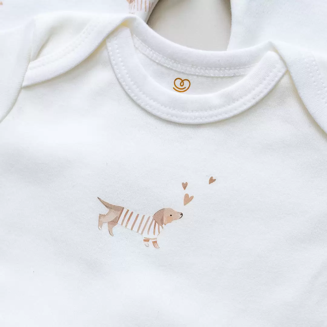 enxoval para bebe lista de enxoval maternidade dicas de maternidade mamae de primeira viagem recem nasciso puerperio amamentacao duvidas sobre maternidade gravidez parto cesaria parto natural dicas para o sono do bebe dicas de amamentacao primeiros passos do bebe macacão infantil, macacão bebe, malha 100% algodão, verão, baby, site confiável, primavera verão, peças infantis, moda infantil, roupa de criança, conjunto body manga curta infantil, unissex, le coeur, minimalista, Roupas de bebê, Roupas infantis, Moda bebê, Roupas para recém-nascido, loja de bebê online, Conjuntos de bebê, Roupa de bebê a preço acessível, Roupas de bebê em promoção, Roupas de bebê para o verão, Conjuntos de roupas de bebê, Roupas de bebê meia estação, Roupa que cresce junto com o bebê, calça para bebê, Macacão para bebê Camiseta bebê, Roupas de bebê Fáceis de trocar, Body bebê, Calça bebê, macacão com pezinho, Saída de maternidade, Roupa de bebê para sair da maternidade, Roupa para neném, Peças para neném maternidade sapatinho de bebe mantinha de bebe roupa de bebe menino roupa de bebe menina touca para bebe gorro para bebe pecas para aquecer o bebe inverno roupas de inverno para bebe Kit maternidade enxoval bebe completo kit bodyv e calça bebe kit saida de maternidade kit roupas de recem nascido calça bebe suedine algodao roupa de bebe confortavel enxoval bebe roupas infantis roupas para bebes preço calça bebe roupas personalizadas roupas de maternidade roupa de bebe confortaveis calça de bebe unissex