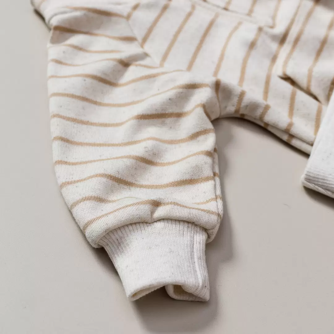 enxoval para bebê, lista de enxoval maternidade, dicas de maternidade, mamãe de primeira viagem, recém-nascido, puerpério, amamentação, dúvidas sobre maternidade, gravidez, parto, cesárea, parto natural, dicas para o sono do bebê, primeiros passos do bebê, macacão infantil, macacão bebê, malha 100% algodão, verão, primavera verão, baby, site confiável, peças infantis, moda infantil, roupa de criança, conjunto body manga curta infantil, unissex, Le Coeur, minimalista, roupas de bebê, roupas infantis, moda bebê, roupas para recém-nascido, loja de bebê online, conjuntos de bebê, roupa de bebê a preço acessível, roupas de bebê em promoção, roupas de bebê para o verão, conjuntos de roupas de bebê, roupas de bebê meia estação, roupa que cresce junto com o bebê, calça para bebê, macacão para bebê, camiseta bebê, roupas de bebê fáceis de trocar, body bebê, calça bebê, macacão com pezinho, saída de maternidade, roupa de bebê para sair da maternidade, roupa para neném, peças para neném maternidade, sapatinho de bebê, mantinha de bebê, roupa de bebê menino, roupa de bebê menina, touca para bebê, gorro para bebê, peças para aquecer o bebê, inverno, roupas de inverno para bebê, kit maternidade, enxoval bebê completo, kit body e calça bebê, kit saída de maternidade, kit roupas de recém-nascido, calça bebê suedine algodão, roupa de bebê confortável, enxoval bebê, roupas infantis, roupas para bebês preço, calça bebê, roupas personalizadas, roupas de maternidade, roupas de bebê confortáveis, calça de bebê unissex, ideias para mesversário, dicas de amamentação, quarto de bebê, decoração para quarto de bebê, malha leve e respirável, feito em algodão, confortável, maciez, moderna e estilosa, peças meia estação, enxoval completo para bebê, o que levar na mala da maternidade, lista enxoval maternidade atualizada, enxoval prático para recém-nascido, itens essenciais do enxoval, enxoval para mamãe e bebê, bolsa maternidade organizada, maternidade real, maternidade leve, maternidade na prática, dicas para mamães de primeira viagem, cuidados com o bebê recém-nascido, o que comprar antes do nascimento, roupinhas para maternidade, enxoval minimalista, enxoval sustentável para bebê, roupas fresquinhas para bebê, moda bebê verão, roupa leve para dias quentes, conjuntinho de verão bebê, roupas de bebê respiráveis, tecidos leves para o calor, roupas de bebê para meia-estação, looks de verão para bebê, conforto térmico para o bebê, roupa de bebê para clima quente, kit verão bebê, looks básicos de verão, roupas de bebê para passear, roupas de bebê para o dia a dia, roupas de bebê 100% algodão, algodão macio para bebê, roupas de bebê hipoalergênicas, tecidos naturais para bebê, roupas sem poliéster, malha respirável para bebê, roupas seguras para a pele do bebê, conforto e maciez para o bebê, roupas que não irritam a pele, roupas duráveis e confortáveis, roupas que acompanham o crescimento, qualidade premium infantil, roupas com toque suave, body de algodão para bebê, body manga curta bebê verão, calça bebê algodão, macacão leve para recém-nascido, conjunto bebê minimalista, roupas básicas para bebê, roupas neutras unissex, roupinhas para bebê menino e menina, kit body e calça bebê, kit roupas para recém-nascido, saída maternidade algodão, roupas práticas para trocar, roupas para o enxoval do bebê, roupas para dormir o bebê, pijaminha bebê, roupa para o bebê dormir confortável, amor em cada detalhe, feito com carinho para o bebê, cada fase com conforto, roupas para momentos especiais, estilo minimalista infantil, conforto que abraça, roupas que acompanham o crescimento, moda infantil afetiva, roupas pensadas para o dia a dia da mamãe.