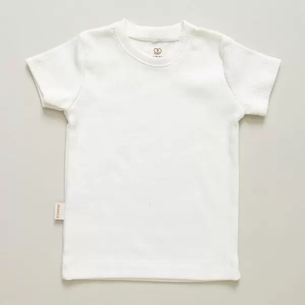 Camiseta para Bebê - T-Shirt Unissex enxoval para bebê, lista de enxoval maternidade, dicas de maternidade, mamãe de primeira viagem, recém-nascido, puerpério, amamentação, dúvidas sobre maternidade, gravidez, parto, cesárea, parto natural, dicas para o sono do bebê, primeiros passos do bebê, macacão infantil, macacão bebê, malha 100% algodão, verão, primavera verão, baby, site confiável, peças infantis, moda infantil, roupa de criança, conjunto body manga curta infantil, unissex, Le Coeur, minimalista, roupas de bebê, roupas infantis, moda bebê, roupas para recém-nascido, loja de bebê online, conjuntos de bebê, roupa de bebê a preço acessível, roupas de bebê em promoção, roupas de bebê para o verão, conjuntos de roupas de bebê, roupas de bebê meia estação, roupa que cresce junto com o bebê, calça para bebê, macacão para bebê, camiseta bebê, roupas de bebê fáceis de trocar, body bebê, calça bebê, macacão com pezinho, saída de maternidade, roupa de bebê para sair da maternidade, roupa para neném, peças para neném maternidade, sapatinho de bebê, mantinha de bebê, roupa de bebê menino, roupa de bebê menina, touca para bebê, gorro para bebê, peças para aquecer o bebê, inverno, roupas de inverno para bebê, kit maternidade, enxoval bebê completo, kit body e calça bebê, kit saída de maternidade, kit roupas de recém-nascido, calça bebê suedine algodão, roupa de bebê confortável, enxoval bebê, roupas infantis, roupas para bebês preço, calça bebê, roupas personalizadas, roupas de maternidade, roupas de bebê confortáveis, calça de bebê unissex, ideias para mesversário, dicas de amamentação, quarto de bebê, decoração para quarto de bebê, malha leve e respirável, feito em algodão, confortável, maciez, moderna e estilosa, peças meia estação, enxoval completo para bebê, o que levar na mala da maternidade, lista enxoval maternidade atualizada, enxoval prático para recém-nascido, itens essenciais do enxoval, enxoval para mamãe e bebê, bolsa maternidade organizada, maternidade real, maternidade leve, maternidade na prática, dicas para mamães de primeira viagem, cuidados com o bebê recém-nascido, o que comprar antes do nascimento, roupinhas para maternidade, enxoval minimalista, enxoval sustentável para bebê, roupas fresquinhas para bebê, moda bebê verão, roupa leve para dias quentes, conjuntinho de verão bebê, roupas de bebê respiráveis, tecidos leves para o calor, roupas de bebê para meia-estação, looks de verão para bebê, conforto térmico para o bebê, roupa de bebê para clima quente, kit verão bebê, looks básicos de verão, roupas de bebê para passear, roupas de bebê para o dia a dia, roupas de bebê 100% algodão, algodão macio para bebê, roupas de bebê hipoalergênicas, tecidos naturais para bebê, roupas sem poliéster, malha respirável para bebê, roupas seguras para a pele do bebê, conforto e maciez para o bebê, roupas que não irritam a pele, roupas duráveis e confortáveis, roupas que acompanham o crescimento, qualidade premium infantil, roupas com toque suave, body de algodão para bebê, body manga curta bebê verão, calça bebê algodão, macacão leve para recém-nascido, conjunto bebê minimalista, roupas básicas para bebê, roupas neutras unissex, roupinhas para bebê menino e menina, kit body e calça bebê, kit roupas para recém-nascido, saída maternidade algodão, roupas práticas para trocar, roupas para o enxoval do bebê, roupas para dormir o bebê, pijaminha bebê, roupa para o bebê dormir confortável, amor em cada detalhe, feito com carinho para o bebê, cada fase com conforto, roupas para momentos especiais, estilo minimalista infantil, conforto que abraça, roupas que acompanham o crescimento, moda infantil afetiva, roupas pensadas para o dia a dia da mamãe.