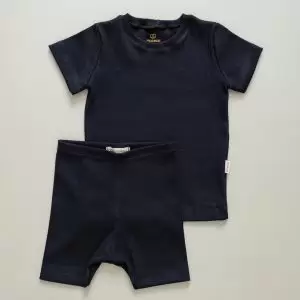 enxoval para bebê, lista de enxoval maternidade, dicas de maternidade, mamãe de primeira viagem, recém-nascido, puerpério, amamentação, dúvidas sobre maternidade, gravidez, parto, cesárea, parto natural, dicas para o sono do bebê, primeiros passos do bebê, macacão infantil, macacão bebê, malha 100% algodão, verão, primavera verão, baby, site confiável, peças infantis, moda infantil, roupa de criança, conjunto body manga curta infantil, unissex, Le Coeur, minimalista, roupas de bebê, roupas infantis, moda bebê, roupas para recém-nascido, loja de bebê online, conjuntos de bebê, roupa de bebê a preço acessível, roupas de bebê em promoção, roupas de bebê para o verão, conjuntos de roupas de bebê, roupas de bebê meia estação, roupa que cresce junto com o bebê, calça para bebê, macacão para bebê, camiseta bebê, roupas de bebê fáceis de trocar, body bebê, calça bebê, macacão com pezinho, saída de maternidade, roupa de bebê para sair da maternidade, roupa para neném, peças para neném maternidade, sapatinho de bebê, mantinha de bebê, roupa de bebê menino, roupa de bebê menina, touca para bebê, gorro para bebê, peças para aquecer o bebê, inverno, roupas de inverno para bebê, kit maternidade, enxoval bebê completo, kit body e calça bebê, kit saída de maternidade, kit roupas de recém-nascido, calça bebê suedine algodão, roupa de bebê confortável, enxoval bebê, roupas infantis, roupas para bebês preço, calça bebê, roupas personalizadas, roupas de maternidade, roupas de bebê confortáveis, calça de bebê unissex, ideias para mesversário, dicas de amamentação, quarto de bebê, decoração para quarto de bebê, malha leve e respirável, feito em algodão, confortável, maciez, moderna e estilosa, peças meia estação, enxoval completo para bebê, o que levar na mala da maternidade, lista enxoval maternidade atualizada, enxoval prático para recém-nascido, itens essenciais do enxoval, enxoval para mamãe e bebê, bolsa maternidade organizada, maternidade real, maternidade leve, maternidade na prática, dicas para mamães de primeira viagem, cuidados com o bebê recém-nascido, o que comprar antes do nascimento, roupinhas para maternidade, enxoval minimalista, enxoval sustentável para bebê, roupas fresquinhas para bebê, moda bebê verão, roupa leve para dias quentes, conjuntinho de verão bebê, roupas de bebê respiráveis, tecidos leves para o calor, roupas de bebê para meia-estação, looks de verão para bebê, conforto térmico para o bebê, roupa de bebê para clima quente, kit verão bebê, looks básicos de verão, roupas de bebê para passear, roupas de bebê para o dia a dia, roupas de bebê 100% algodão, algodão macio para bebê, roupas de bebê hipoalergênicas, tecidos naturais para bebê, roupas sem poliéster, malha respirável para bebê, roupas seguras para a pele do bebê, conforto e maciez para o bebê, roupas que não irritam a pele, roupas duráveis e confortáveis, roupas que acompanham o crescimento, qualidade premium infantil, roupas com toque suave, body de algodão para bebê, body manga curta bebê verão, calça bebê algodão, macacão leve para recém-nascido, conjunto bebê minimalista, roupas básicas para bebê, roupas neutras unissex, roupinhas para bebê menino e menina, kit body e calça bebê, kit roupas para recém-nascido, saída maternidade algodão, roupas práticas para trocar, roupas para o enxoval do bebê, roupas para dormir o bebê, pijaminha bebê, roupa para o bebê dormir confortável, amor em cada detalhe, feito com carinho para o bebê, cada fase com conforto, roupas para momentos especiais, estilo minimalista infantil, conforto que abraça, roupas que acompanham o crescimento, moda infantil afetiva, roupas pensadas para o dia a dia da mamãe.