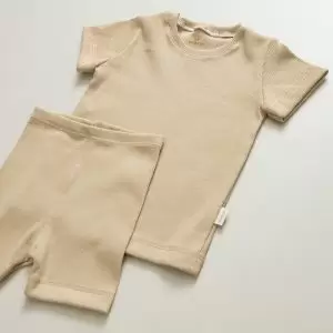 enxoval para bebê, lista de enxoval maternidade, dicas de maternidade, mamãe de primeira viagem, recém-nascido, puerpério, amamentação, dúvidas sobre maternidade, gravidez, parto, cesárea, parto natural, dicas para o sono do bebê, primeiros passos do bebê, macacão infantil, macacão bebê, malha 100% algodão, verão, primavera verão, baby, site confiável, peças infantis, moda infantil, roupa de criança, conjunto body manga curta infantil, unissex, Le Coeur, minimalista, roupas de bebê, roupas infantis, moda bebê, roupas para recém-nascido, loja de bebê online, conjuntos de bebê, roupa de bebê a preço acessível, roupas de bebê em promoção, roupas de bebê para o verão, conjuntos de roupas de bebê, roupas de bebê meia estação, roupa que cresce junto com o bebê, calça para bebê, macacão para bebê, camiseta bebê, roupas de bebê fáceis de trocar, body bebê, calça bebê, macacão com pezinho, saída de maternidade, roupa de bebê para sair da maternidade, roupa para neném, peças para neném maternidade, sapatinho de bebê, mantinha de bebê, roupa de bebê menino, roupa de bebê menina, touca para bebê, gorro para bebê, peças para aquecer o bebê, inverno, roupas de inverno para bebê, kit maternidade, enxoval bebê completo, kit body e calça bebê, kit saída de maternidade, kit roupas de recém-nascido, calça bebê suedine algodão, roupa de bebê confortável, enxoval bebê, roupas infantis, roupas para bebês preço, calça bebê, roupas personalizadas, roupas de maternidade, roupas de bebê confortáveis, calça de bebê unissex, ideias para mesversário, dicas de amamentação, quarto de bebê, decoração para quarto de bebê, malha leve e respirável, feito em algodão, confortável, maciez, moderna e estilosa, peças meia estação, enxoval completo para bebê, o que levar na mala da maternidade, lista enxoval maternidade atualizada, enxoval prático para recém-nascido, itens essenciais do enxoval, enxoval para mamãe e bebê, bolsa maternidade organizada, maternidade real, maternidade leve, maternidade na prática, dicas para mamães de primeira viagem, cuidados com o bebê recém-nascido, o que comprar antes do nascimento, roupinhas para maternidade, enxoval minimalista, enxoval sustentável para bebê, roupas fresquinhas para bebê, moda bebê verão, roupa leve para dias quentes, conjuntinho de verão bebê, roupas de bebê respiráveis, tecidos leves para o calor, roupas de bebê para meia-estação, looks de verão para bebê, conforto térmico para o bebê, roupa de bebê para clima quente, kit verão bebê, looks básicos de verão, roupas de bebê para passear, roupas de bebê para o dia a dia, roupas de bebê 100% algodão, algodão macio para bebê, roupas de bebê hipoalergênicas, tecidos naturais para bebê, roupas sem poliéster, malha respirável para bebê, roupas seguras para a pele do bebê, conforto e maciez para o bebê, roupas que não irritam a pele, roupas duráveis e confortáveis, roupas que acompanham o crescimento, qualidade premium infantil, roupas com toque suave, body de algodão para bebê, body manga curta bebê verão, calça bebê algodão, macacão leve para recém-nascido, conjunto bebê minimalista, roupas básicas para bebê, roupas neutras unissex, roupinhas para bebê menino e menina, kit body e calça bebê, kit roupas para recém-nascido, saída maternidade algodão, roupas práticas para trocar, roupas para o enxoval do bebê, roupas para dormir o bebê, pijaminha bebê, roupa para o bebê dormir confortável, amor em cada detalhe, feito com carinho para o bebê, cada fase com conforto, roupas para momentos especiais, estilo minimalista infantil, conforto que abraça, roupas que acompanham o crescimento, moda infantil afetiva, roupas pensadas para o dia a dia da mamãe.