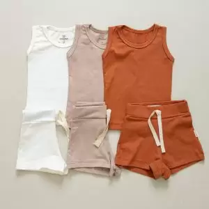 Kit com 3 Conjuntos Regata e Shorts Unissex