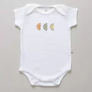 enxoval para bebê, lista de enxoval maternidade, dicas de maternidade, mamãe de primeira viagem, recém-nascido, puerpério, amamentação, dúvidas sobre maternidade, gravidez, parto, cesárea, parto natural, dicas para o sono do bebê, primeiros passos do bebê, macacão infantil, macacão bebê, malha 100% algodão, verão, primavera verão, baby, site confiável, peças infantis, moda infantil, roupa de criança, conjunto body manga curta infantil, unissex, Le Coeur, minimalista, roupas de bebê, roupas infantis, moda bebê, roupas para recém-nascido, loja de bebê online, conjuntos de bebê, roupa de bebê a preço acessível, roupas de bebê em promoção, roupas de bebê para o verão, conjuntos de roupas de bebê, roupas de bebê meia estação, roupa que cresce junto com o bebê, calça para bebê, macacão para bebê, camiseta bebê, roupas de bebê fáceis de trocar, body bebê, calça bebê, macacão com pezinho, saída de maternidade, roupa de bebê para sair da maternidade, roupa para neném, peças para neném maternidade, sapatinho de bebê, mantinha de bebê, roupa de bebê menino, roupa de bebê menina, touca para bebê, gorro para bebê, peças para aquecer o bebê, inverno, roupas de inverno para bebê, kit maternidade, enxoval bebê completo, kit body e calça bebê, kit saída de maternidade, kit roupas de recém-nascido, calça bebê suedine algodão, roupa de bebê confortável, enxoval bebê, roupas infantis, roupas para bebês preço, calça bebê, roupas personalizadas, roupas de maternidade, roupas de bebê confortáveis, calça de bebê unissex, ideias para mesversário, dicas de amamentação, quarto de bebê, decoração para quarto de bebê, malha leve e respirável, feito em algodão, confortável, maciez, moderna e estilosa, peças meia estação, enxoval completo para bebê, o que levar na mala da maternidade, lista enxoval maternidade atualizada, enxoval prático para recém-nascido, itens essenciais do enxoval, enxoval para mamãe e bebê, bolsa maternidade organizada, maternidade real, maternidade leve, maternidade na prática, dicas para mamães de primeira viagem, cuidados com o bebê recém-nascido, o que comprar antes do nascimento, roupinhas para maternidade, enxoval minimalista, enxoval sustentável para bebê, roupas fresquinhas para bebê, moda bebê verão, roupa leve para dias quentes, conjuntinho de verão bebê, roupas de bebê respiráveis, tecidos leves para o calor, roupas de bebê para meia-estação, looks de verão para bebê, conforto térmico para o bebê, roupa de bebê para clima quente, kit verão bebê, looks básicos de verão, roupas de bebê para passear, roupas de bebê para o dia a dia, roupas de bebê 100% algodão, algodão macio para bebê, roupas de bebê hipoalergênicas, tecidos naturais para bebê, roupas sem poliéster, malha respirável para bebê, roupas seguras para a pele do bebê, conforto e maciez para o bebê, roupas que não irritam a pele, roupas duráveis e confortáveis, roupas que acompanham o crescimento, qualidade premium infantil, roupas com toque suave, body de algodão para bebê, body manga curta bebê verão, calça bebê algodão, macacão leve para recém-nascido, conjunto bebê minimalista, roupas básicas para bebê, roupas neutras unissex, roupinhas para bebê menino e menina, kit body e calça bebê, kit roupas para recém-nascido, saída maternidade algodão, roupas práticas para trocar, roupas para o enxoval do bebê, roupas para dormir o bebê, pijaminha bebê, roupa para o bebê dormir confortável, amor em cada detalhe, feito com carinho para o bebê, cada fase com conforto, roupas para momentos especiais, estilo minimalista infantil, conforto que abraça, roupas que acompanham o crescimento, moda infantil afetiva, roupas pensadas para o dia a dia da mamãe.