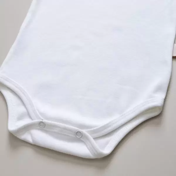 enxoval para bebê, lista de enxoval maternidade, dicas de maternidade, mamãe de primeira viagem, recém-nascido, puerpério, amamentação, dúvidas sobre maternidade, gravidez, parto, cesárea, parto natural, dicas para o sono do bebê, primeiros passos do bebê, macacão infantil, macacão bebê, malha 100% algodão, verão, primavera verão, baby, site confiável, peças infantis, moda infantil, roupa de criança, conjunto body manga curta infantil, unissex, Le Coeur, minimalista, roupas de bebê, roupas infantis, moda bebê, roupas para recém-nascido, loja de bebê online, conjuntos de bebê, roupa de bebê a preço acessível, roupas de bebê em promoção, roupas de bebê para o verão, conjuntos de roupas de bebê, roupas de bebê meia estação, roupa que cresce junto com o bebê, calça para bebê, macacão para bebê, camiseta bebê, roupas de bebê fáceis de trocar, body bebê, calça bebê, macacão com pezinho, saída de maternidade, roupa de bebê para sair da maternidade, roupa para neném, peças para neném maternidade, sapatinho de bebê, mantinha de bebê, roupa de bebê menino, roupa de bebê menina, touca para bebê, gorro para bebê, peças para aquecer o bebê, inverno, roupas de inverno para bebê, kit maternidade, enxoval bebê completo, kit body e calça bebê, kit saída de maternidade, kit roupas de recém-nascido, calça bebê suedine algodão, roupa de bebê confortável, enxoval bebê, roupas infantis, roupas para bebês preço, calça bebê, roupas personalizadas, roupas de maternidade, roupas de bebê confortáveis, calça de bebê unissex, ideias para mesversário, dicas de amamentação, quarto de bebê, decoração para quarto de bebê, malha leve e respirável, feito em algodão, confortável, maciez, moderna e estilosa, peças meia estação, enxoval completo para bebê, o que levar na mala da maternidade, lista enxoval maternidade atualizada, enxoval prático para recém-nascido, itens essenciais do enxoval, enxoval para mamãe e bebê, bolsa maternidade organizada, maternidade real, maternidade leve, maternidade na prática, dicas para mamães de primeira viagem, cuidados com o bebê recém-nascido, o que comprar antes do nascimento, roupinhas para maternidade, enxoval minimalista, enxoval sustentável para bebê, roupas fresquinhas para bebê, moda bebê verão, roupa leve para dias quentes, conjuntinho de verão bebê, roupas de bebê respiráveis, tecidos leves para o calor, roupas de bebê para meia-estação, looks de verão para bebê, conforto térmico para o bebê, roupa de bebê para clima quente, kit verão bebê, looks básicos de verão, roupas de bebê para passear, roupas de bebê para o dia a dia, roupas de bebê 100% algodão, algodão macio para bebê, roupas de bebê hipoalergênicas, tecidos naturais para bebê, roupas sem poliéster, malha respirável para bebê, roupas seguras para a pele do bebê, conforto e maciez para o bebê, roupas que não irritam a pele, roupas duráveis e confortáveis, roupas que acompanham o crescimento, qualidade premium infantil, roupas com toque suave, body de algodão para bebê, body manga curta bebê verão, calça bebê algodão, macacão leve para recém-nascido, conjunto bebê minimalista, roupas básicas para bebê, roupas neutras unissex, roupinhas para bebê menino e menina, kit body e calça bebê, kit roupas para recém-nascido, saída maternidade algodão, roupas práticas para trocar, roupas para o enxoval do bebê, roupas para dormir o bebê, pijaminha bebê, roupa para o bebê dormir confortável, amor em cada detalhe, feito com carinho para o bebê, cada fase com conforto, roupas para momentos especiais, estilo minimalista infantil, conforto que abraça, roupas que acompanham o crescimento, moda infantil afetiva, roupas pensadas para o dia a dia da mamãe.