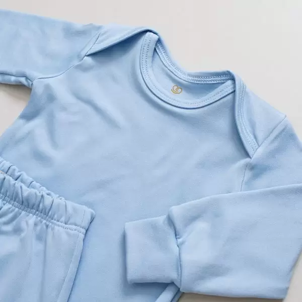 enxoval para bebê, lista de enxoval maternidade, dicas de maternidade, mamãe de primeira viagem, recém-nascido, puerpério, amamentação, dúvidas sobre maternidade, gravidez, parto, cesárea, parto natural, dicas para o sono do bebê, primeiros passos do bebê, macacão infantil, macacão bebê, malha 100% algodão, verão, primavera verão, baby, site confiável, peças infantis, moda infantil, roupa de criança, conjunto body manga curta infantil, unissex, Le Coeur, minimalista, roupas de bebê, roupas infantis, moda bebê, roupas para recém-nascido, loja de bebê online, conjuntos de bebê, roupa de bebê a preço acessível, roupas de bebê em promoção, roupas de bebê para o verão, conjuntos de roupas de bebê, roupas de bebê meia estação, roupa que cresce junto com o bebê, calça para bebê, macacão para bebê, camiseta bebê, roupas de bebê fáceis de trocar, body bebê, calça bebê, macacão com pezinho, saída de maternidade, roupa de bebê para sair da maternidade, roupa para neném, peças para neném maternidade, sapatinho de bebê, mantinha de bebê, roupa de bebê menino, roupa de bebê menina, touca para bebê, gorro para bebê, peças para aquecer o bebê, inverno, roupas de inverno para bebê, kit maternidade, enxoval bebê completo, kit body e calça bebê, kit saída de maternidade, kit roupas de recém-nascido, calça bebê suedine algodão, roupa de bebê confortável, enxoval bebê, roupas infantis, roupas para bebês preço, calça bebê, roupas personalizadas, roupas de maternidade, roupas de bebê confortáveis, calça de bebê unissex, ideias para mesversário, dicas de amamentação, quarto de bebê, decoração para quarto de bebê, malha leve e respirável, feito em algodão, confortável, maciez, moderna e estilosa, peças meia estação, enxoval completo para bebê, o que levar na mala da maternidade, lista enxoval maternidade atualizada, enxoval prático para recém-nascido, itens essenciais do enxoval, enxoval para mamãe e bebê, bolsa maternidade organizada, maternidade real, maternidade leve, maternidade na prática, dicas para mamães de primeira viagem, cuidados com o bebê recém-nascido, o que comprar antes do nascimento, roupinhas para maternidade, enxoval minimalista, enxoval sustentável para bebê, roupas fresquinhas para bebê, moda bebê verão, roupa leve para dias quentes, conjuntinho de verão bebê, roupas de bebê respiráveis, tecidos leves para o calor, roupas de bebê para meia-estação, looks de verão para bebê, conforto térmico para o bebê, roupa de bebê para clima quente, kit verão bebê, looks básicos de verão, roupas de bebê para passear, roupas de bebê para o dia a dia, roupas de bebê 100% algodão, algodão macio para bebê, roupas de bebê hipoalergênicas, tecidos naturais para bebê, roupas sem poliéster, malha respirável para bebê, roupas seguras para a pele do bebê, conforto e maciez para o bebê, roupas que não irritam a pele, roupas duráveis e confortáveis, roupas que acompanham o crescimento, qualidade premium infantil, roupas com toque suave, body de algodão para bebê, body manga curta bebê verão, calça bebê algodão, macacão leve para recém-nascido, conjunto bebê minimalista, roupas básicas para bebê, roupas neutras unissex, roupinhas para bebê menino e menina, kit body e calça bebê, kit roupas para recém-nascido, saída maternidade algodão, roupas práticas para trocar, roupas para o enxoval do bebê, roupas para dormir o bebê, pijaminha bebê, roupa para o bebê dormir confortável, amor em cada detalhe, feito com carinho para o bebê, cada fase com conforto, roupas para momentos especiais, estilo minimalista infantil, conforto que abraça, roupas que acompanham o crescimento, moda infantil afetiva, roupas pensadas para o dia a dia da mamãe.
