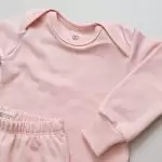 enxoval para bebê, lista de enxoval maternidade, dicas de maternidade, mamãe de primeira viagem, recém-nascido, puerpério, amamentação, dúvidas sobre maternidade, gravidez, parto, cesárea, parto natural, dicas para o sono do bebê, primeiros passos do bebê, macacão infantil, macacão bebê, malha 100% algodão, verão, primavera verão, baby, site confiável, peças infantis, moda infantil, roupa de criança, conjunto body manga curta infantil, unissex, Le Coeur, minimalista, roupas de bebê, roupas infantis, moda bebê, roupas para recém-nascido, loja de bebê online, conjuntos de bebê, roupa de bebê a preço acessível, roupas de bebê em promoção, roupas de bebê para o verão, conjuntos de roupas de bebê, roupas de bebê meia estação, roupa que cresce junto com o bebê, calça para bebê, macacão para bebê, camiseta bebê, roupas de bebê fáceis de trocar, body bebê, calça bebê, macacão com pezinho, saída de maternidade, roupa de bebê para sair da maternidade, roupa para neném, peças para neném maternidade, sapatinho de bebê, mantinha de bebê, roupa de bebê menino, roupa de bebê menina, touca para bebê, gorro para bebê, peças para aquecer o bebê, inverno, roupas de inverno para bebê, kit maternidade, enxoval bebê completo, kit body e calça bebê, kit saída de maternidade, kit roupas de recém-nascido, calça bebê suedine algodão, roupa de bebê confortável, enxoval bebê, roupas infantis, roupas para bebês preço, calça bebê, roupas personalizadas, roupas de maternidade, roupas de bebê confortáveis, calça de bebê unissex, ideias para mesversário, dicas de amamentação, quarto de bebê, decoração para quarto de bebê, malha leve e respirável, feito em algodão, confortável, maciez, moderna e estilosa, peças meia estação, enxoval completo para bebê, o que levar na mala da maternidade, lista enxoval maternidade atualizada, enxoval prático para recém-nascido, itens essenciais do enxoval, enxoval para mamãe e bebê, bolsa maternidade organizada, maternidade real, maternidade leve, maternidade na prática, dicas para mamães de primeira viagem, cuidados com o bebê recém-nascido, o que comprar antes do nascimento, roupinhas para maternidade, enxoval minimalista, enxoval sustentável para bebê, roupas fresquinhas para bebê, moda bebê verão, roupa leve para dias quentes, conjuntinho de verão bebê, roupas de bebê respiráveis, tecidos leves para o calor, roupas de bebê para meia-estação, looks de verão para bebê, conforto térmico para o bebê, roupa de bebê para clima quente, kit verão bebê, looks básicos de verão, roupas de bebê para passear, roupas de bebê para o dia a dia, roupas de bebê 100% algodão, algodão macio para bebê, roupas de bebê hipoalergênicas, tecidos naturais para bebê, roupas sem poliéster, malha respirável para bebê, roupas seguras para a pele do bebê, conforto e maciez para o bebê, roupas que não irritam a pele, roupas duráveis e confortáveis, roupas que acompanham o crescimento, qualidade premium infantil, roupas com toque suave, body de algodão para bebê, body manga curta bebê verão, calça bebê algodão, macacão leve para recém-nascido, conjunto bebê minimalista, roupas básicas para bebê, roupas neutras unissex, roupinhas para bebê menino e menina, kit body e calça bebê, kit roupas para recém-nascido, saída maternidade algodão, roupas práticas para trocar, roupas para o enxoval do bebê, roupas para dormir o bebê, pijaminha bebê, roupa para o bebê dormir confortável, amor em cada detalhe, feito com carinho para o bebê, cada fase com conforto, roupas para momentos especiais, estilo minimalista infantil, conforto que abraça, roupas que acompanham o crescimento, moda infantil afetiva, roupas pensadas para o dia a dia da mamãe.