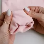 enxoval para bebê, lista de enxoval maternidade, dicas de maternidade, mamãe de primeira viagem, recém-nascido, puerpério, amamentação, dúvidas sobre maternidade, gravidez, parto, cesárea, parto natural, dicas para o sono do bebê, primeiros passos do bebê, macacão infantil, macacão bebê, malha 100% algodão, verão, primavera verão, baby, site confiável, peças infantis, moda infantil, roupa de criança, conjunto body manga curta infantil, unissex, Le Coeur, minimalista, roupas de bebê, roupas infantis, moda bebê, roupas para recém-nascido, loja de bebê online, conjuntos de bebê, roupa de bebê a preço acessível, roupas de bebê em promoção, roupas de bebê para o verão, conjuntos de roupas de bebê, roupas de bebê meia estação, roupa que cresce junto com o bebê, calça para bebê, macacão para bebê, camiseta bebê, roupas de bebê fáceis de trocar, body bebê, calça bebê, macacão com pezinho, saída de maternidade, roupa de bebê para sair da maternidade, roupa para neném, peças para neném maternidade, sapatinho de bebê, mantinha de bebê, roupa de bebê menino, roupa de bebê menina, touca para bebê, gorro para bebê, peças para aquecer o bebê, inverno, roupas de inverno para bebê, kit maternidade, enxoval bebê completo, kit body e calça bebê, kit saída de maternidade, kit roupas de recém-nascido, calça bebê suedine algodão, roupa de bebê confortável, enxoval bebê, roupas infantis, roupas para bebês preço, calça bebê, roupas personalizadas, roupas de maternidade, roupas de bebê confortáveis, calça de bebê unissex, ideias para mesversário, dicas de amamentação, quarto de bebê, decoração para quarto de bebê, malha leve e respirável, feito em algodão, confortável, maciez, moderna e estilosa, peças meia estação, enxoval completo para bebê, o que levar na mala da maternidade, lista enxoval maternidade atualizada, enxoval prático para recém-nascido, itens essenciais do enxoval, enxoval para mamãe e bebê, bolsa maternidade organizada, maternidade real, maternidade leve, maternidade na prática, dicas para mamães de primeira viagem, cuidados com o bebê recém-nascido, o que comprar antes do nascimento, roupinhas para maternidade, enxoval minimalista, enxoval sustentável para bebê, roupas fresquinhas para bebê, moda bebê verão, roupa leve para dias quentes, conjuntinho de verão bebê, roupas de bebê respiráveis, tecidos leves para o calor, roupas de bebê para meia-estação, looks de verão para bebê, conforto térmico para o bebê, roupa de bebê para clima quente, kit verão bebê, looks básicos de verão, roupas de bebê para passear, roupas de bebê para o dia a dia, roupas de bebê 100% algodão, algodão macio para bebê, roupas de bebê hipoalergênicas, tecidos naturais para bebê, roupas sem poliéster, malha respirável para bebê, roupas seguras para a pele do bebê, conforto e maciez para o bebê, roupas que não irritam a pele, roupas duráveis e confortáveis, roupas que acompanham o crescimento, qualidade premium infantil, roupas com toque suave, body de algodão para bebê, body manga curta bebê verão, calça bebê algodão, macacão leve para recém-nascido, conjunto bebê minimalista, roupas básicas para bebê, roupas neutras unissex, roupinhas para bebê menino e menina, kit body e calça bebê, kit roupas para recém-nascido, saída maternidade algodão, roupas práticas para trocar, roupas para o enxoval do bebê, roupas para dormir o bebê, pijaminha bebê, roupa para o bebê dormir confortável, amor em cada detalhe, feito com carinho para o bebê, cada fase com conforto, roupas para momentos especiais, estilo minimalista infantil, conforto que abraça, roupas que acompanham o crescimento, moda infantil afetiva, roupas pensadas para o dia a dia da mamãe.