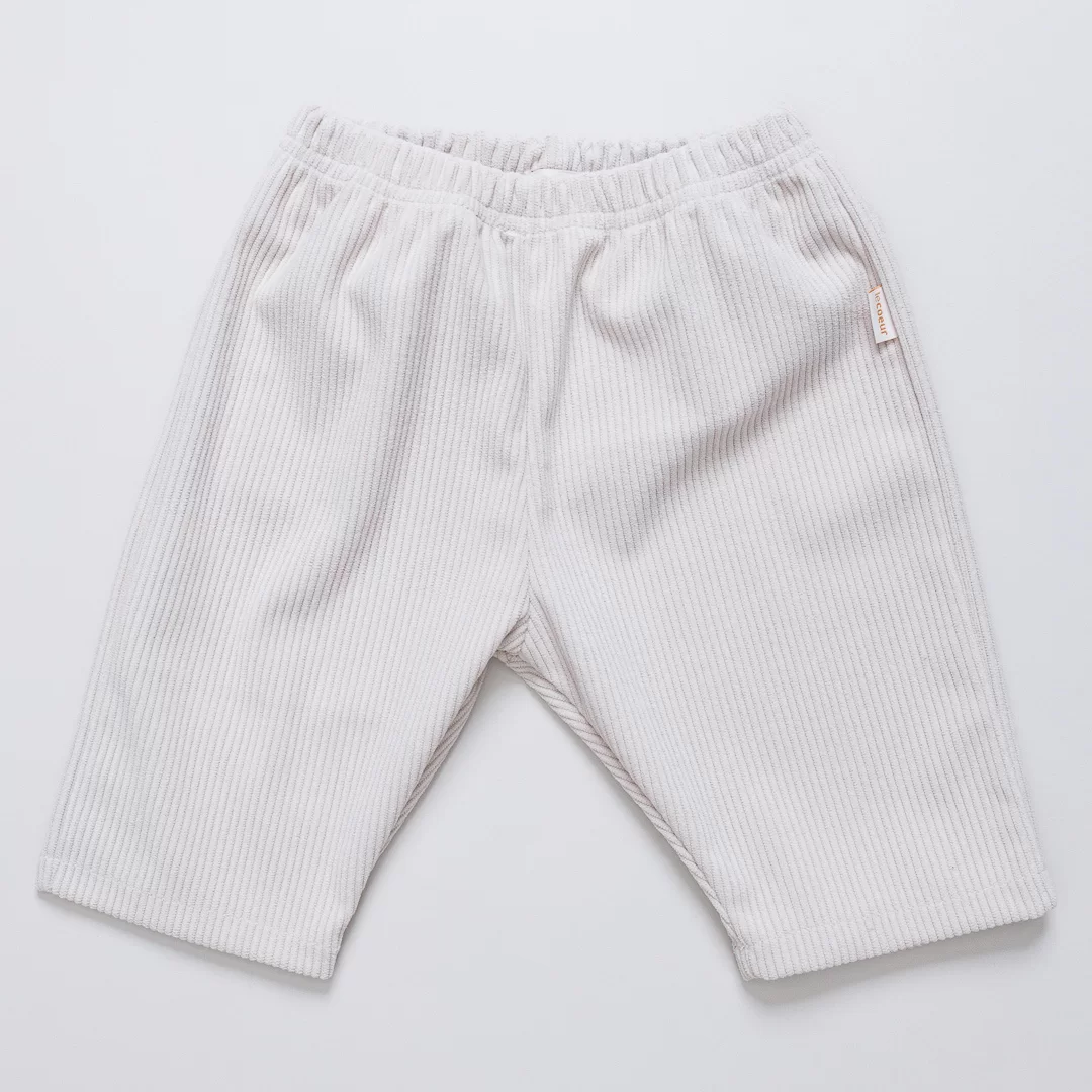 enxoval para bebê, lista de enxoval maternidade, dicas de maternidade, mamãe de primeira viagem, recém-nascido, puerpério, amamentação, dúvidas sobre maternidade, gravidez, parto, cesárea, parto natural, dicas para o sono do bebê, primeiros passos do bebê, macacão infantil, macacão bebê, malha 100% algodão, verão, primavera verão, baby, site confiável, peças infantis, moda infantil, roupa de criança, conjunto body manga curta infantil, unissex, Le Coeur, minimalista, roupas de bebê, roupas infantis, moda bebê, roupas para recém-nascido, loja de bebê online, conjuntos de bebê, roupa de bebê a preço acessível, roupas de bebê em promoção, roupas de bebê para o verão, conjuntos de roupas de bebê, roupas de bebê meia estação, roupa que cresce junto com o bebê, calça para bebê, macacão para bebê, camiseta bebê, roupas de bebê fáceis de trocar, body bebê, calça bebê, macacão com pezinho, saída de maternidade, roupa de bebê para sair da maternidade, roupa para neném, peças para neném maternidade, sapatinho de bebê, mantinha de bebê, roupa de bebê menino, roupa de bebê menina, touca para bebê, gorro para bebê, peças para aquecer o bebê, inverno, roupas de inverno para bebê, kit maternidade, enxoval bebê completo, kit body e calça bebê, kit saída de maternidade, kit roupas de recém-nascido, calça bebê suedine algodão, roupa de bebê confortável, enxoval bebê, roupas infantis, roupas para bebês preço, calça bebê, roupas personalizadas, roupas de maternidade, roupas de bebê confortáveis, calça de bebê unissex, ideias para mesversário, dicas de amamentação, quarto de bebê, decoração para quarto de bebê, malha leve e respirável, feito em algodão, confortável, maciez, moderna e estilosa, peças meia estação, enxoval completo para bebê, o que levar na mala da maternidade, lista enxoval maternidade atualizada, enxoval prático para recém-nascido, itens essenciais do enxoval, enxoval para mamãe e bebê, bolsa maternidade organizada, maternidade real, maternidade leve, maternidade na prática, dicas para mamães de primeira viagem, cuidados com o bebê recém-nascido, o que comprar antes do nascimento, roupinhas para maternidade, enxoval minimalista, enxoval sustentável para bebê, roupas fresquinhas para bebê, moda bebê verão, roupa leve para dias quentes, conjuntinho de verão bebê, roupas de bebê respiráveis, tecidos leves para o calor, roupas de bebê para meia-estação, looks de verão para bebê, conforto térmico para o bebê, roupa de bebê para clima quente, kit verão bebê, looks básicos de verão, roupas de bebê para passear, roupas de bebê para o dia a dia, roupas de bebê 100% algodão, algodão macio para bebê, roupas de bebê hipoalergênicas, tecidos naturais para bebê, roupas sem poliéster, malha respirável para bebê, roupas seguras para a pele do bebê, conforto e maciez para o bebê, roupas que não irritam a pele, roupas duráveis e confortáveis, roupas que acompanham o crescimento, qualidade premium infantil, roupas com toque suave, body de algodão para bebê, body manga curta bebê verão, calça bebê algodão, macacão leve para recém-nascido, conjunto bebê minimalista, roupas básicas para bebê, roupas neutras unissex, roupinhas para bebê menino e menina, kit body e calça bebê, kit roupas para recém-nascido, saída maternidade algodão, roupas práticas para trocar, roupas para o enxoval do bebê, roupas para dormir o bebê, pijaminha bebê, roupa para o bebê dormir confortável, amor em cada detalhe, feito com carinho para o bebê, cada fase com conforto, roupas para momentos especiais, estilo minimalista infantil, conforto que abraça, roupas que acompanham o crescimento, moda infantil afetiva, roupas pensadas para o dia a dia da mamãe.