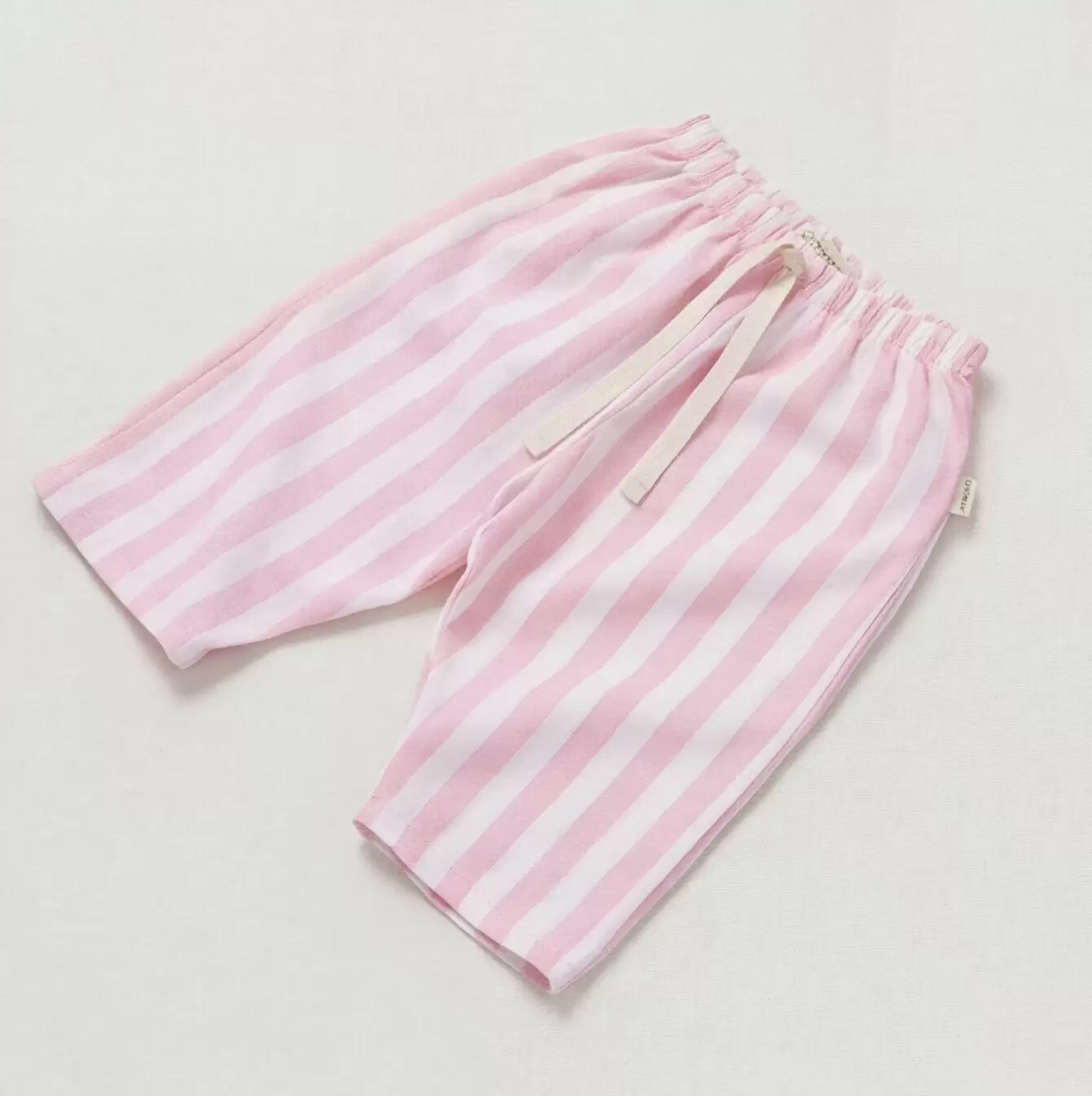 enxoval para bebê, lista de enxoval maternidade, dicas de maternidade, mamãe de primeira viagem, recém-nascido, puerpério, amamentação, dúvidas sobre maternidade, gravidez, parto, cesárea, parto natural, dicas para o sono do bebê, primeiros passos do bebê, macacão infantil, macacão bebê, malha 100% algodão, verão, primavera verão, baby, site confiável, peças infantis, moda infantil, roupa de criança, conjunto body manga curta infantil, unissex, Le Coeur, minimalista, roupas de bebê, roupas infantis, moda bebê, roupas para recém-nascido, loja de bebê online, conjuntos de bebê, roupa de bebê a preço acessível, roupas de bebê em promoção, roupas de bebê para o verão, conjuntos de roupas de bebê, roupas de bebê meia estação, roupa que cresce junto com o bebê, calça para bebê, macacão para bebê, camiseta bebê, roupas de bebê fáceis de trocar, body bebê, calça bebê, macacão com pezinho, saída de maternidade, roupa de bebê para sair da maternidade, roupa para neném, peças para neném maternidade, sapatinho de bebê, mantinha de bebê, roupa de bebê menino, roupa de bebê menina, touca para bebê, gorro para bebê, peças para aquecer o bebê, inverno, roupas de inverno para bebê, kit maternidade, enxoval bebê completo, kit body e calça bebê, kit saída de maternidade, kit roupas de recém-nascido, calça bebê suedine algodão, roupa de bebê confortável, enxoval bebê, roupas infantis, roupas para bebês preço, calça bebê, roupas personalizadas, roupas de maternidade, roupas de bebê confortáveis, calça de bebê unissex, ideias para mesversário, dicas de amamentação, quarto de bebê, decoração para quarto de bebê, malha leve e respirável, feito em algodão, confortável, maciez, moderna e estilosa, peças meia estação, enxoval completo para bebê, o que levar na mala da maternidade, lista enxoval maternidade atualizada, enxoval prático para recém-nascido, itens essenciais do enxoval, enxoval para mamãe e bebê, bolsa maternidade organizada, maternidade real, maternidade leve, maternidade na prática, dicas para mamães de primeira viagem, cuidados com o bebê recém-nascido, o que comprar antes do nascimento, roupinhas para maternidade, enxoval minimalista, enxoval sustentável para bebê, roupas fresquinhas para bebê, moda bebê verão, roupa leve para dias quentes, conjuntinho de verão bebê, roupas de bebê respiráveis, tecidos leves para o calor, roupas de bebê para meia-estação, looks de verão para bebê, conforto térmico para o bebê, roupa de bebê para clima quente, kit verão bebê, looks básicos de verão, roupas de bebê para passear, roupas de bebê para o dia a dia, roupas de bebê 100% algodão, algodão macio para bebê, roupas de bebê hipoalergênicas, tecidos naturais para bebê, roupas sem poliéster, malha respirável para bebê, roupas seguras para a pele do bebê, conforto e maciez para o bebê, roupas que não irritam a pele, roupas duráveis e confortáveis, roupas que acompanham o crescimento, qualidade premium infantil, roupas com toque suave, body de algodão para bebê, body manga curta bebê verão, calça bebê algodão, macacão leve para recém-nascido, conjunto bebê minimalista, roupas básicas para bebê, roupas neutras unissex, roupinhas para bebê menino e menina, kit body e calça bebê, kit roupas para recém-nascido, saída maternidade algodão, roupas práticas para trocar, roupas para o enxoval do bebê, roupas para dormir o bebê, pijaminha bebê, roupa para o bebê dormir confortável, amor em cada detalhe, feito com carinho para o bebê, cada fase com conforto, roupas para momentos especiais, estilo minimalista infantil, conforto que abraça, roupas que acompanham o crescimento, moda infantil afetiva, roupas pensadas para o dia a dia da mamãe.