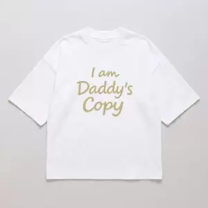Camiseta Infantil Manga Curta Overboxy I am Daddy’s Copy
